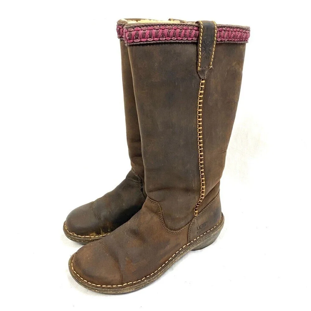 UGG 5139 Women’s Brown Leather Sheepskin Lined Winter Boots Brown Size US 6